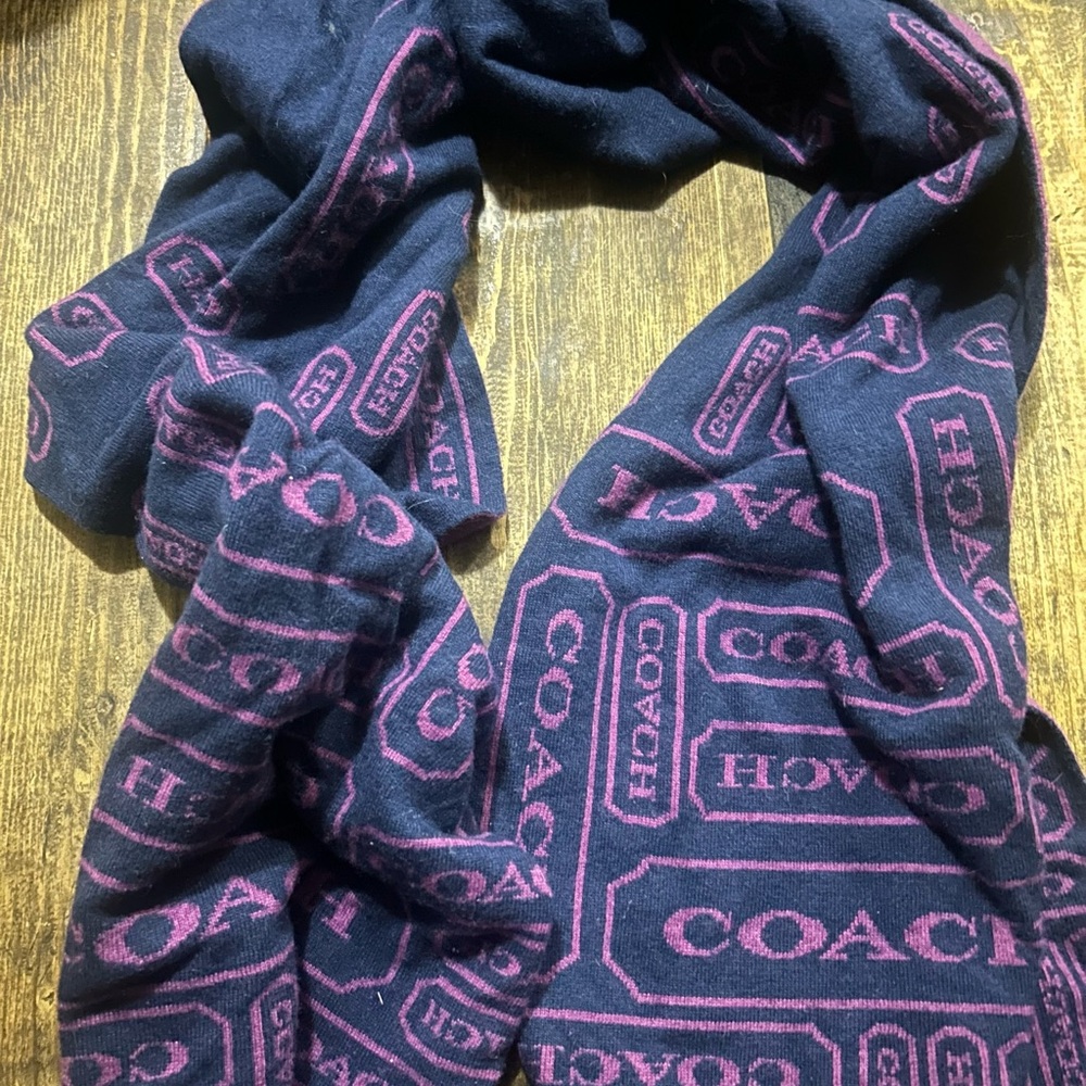 COACH logo reversible purple & navy blue Scarf 68″ x 12″ rectangle viscose